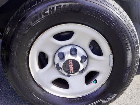 Used 2003 GMC Savana 1500 RWD image 3