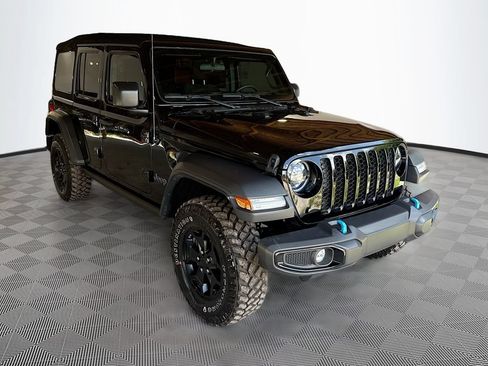 Used 2023 Jeep Wrangler Unlimited AWD/4WD image 4