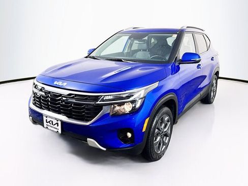 Certified 2024 Kia Seltos S image 1