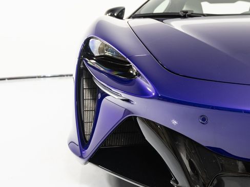 Used 2023 McLaren Artura image 33