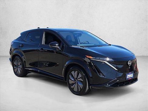 Used 2024 Nissan Ariya AWD image 3