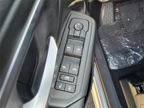 Certified 2025 RAM 1500 Big Horn image 13