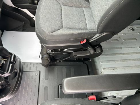 Used 2024 RAM ProMaster 3500 w/ Storage Group FWD image 19
