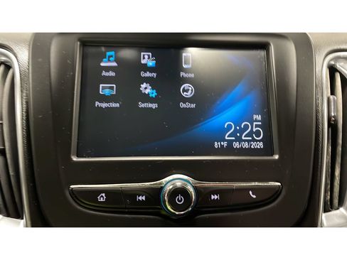Used 2017 Chevrolet Malibu LT FWD image 13