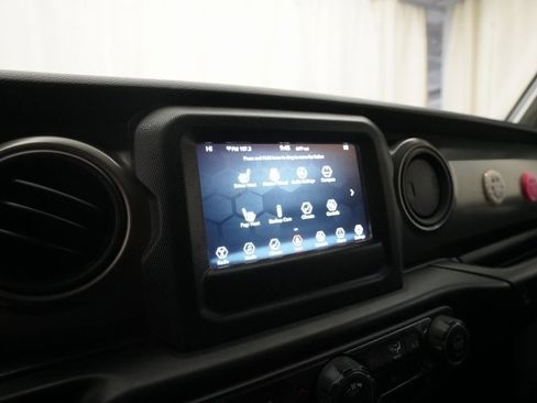 Used 2022 Jeep Wrangler Unlimited Sport image 6