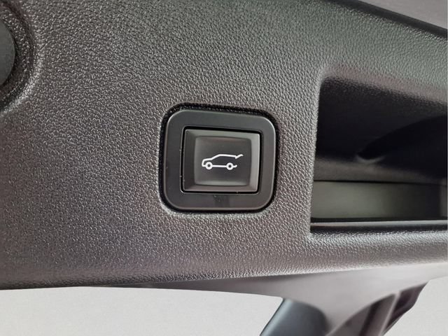 Certified 2018 Chevrolet Equinox LT w/ Sun & Infotainment Package AWD/4WD image 23