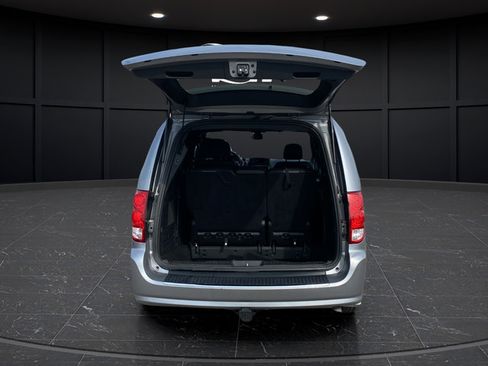 Used 2019 Dodge Grand Caravan GT FWD image 26