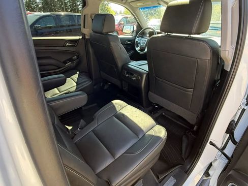 Used 2019 GMC Yukon XL SLT AWD/4WD image 39