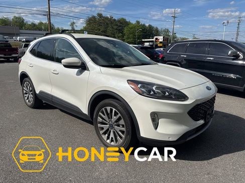 Used 2022 Ford Escape Titanium w/ Class II Trailer Tow Package AWD/4WD image 1