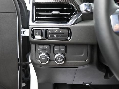 Used 2025 GMC Yukon Elevation w/ LPO, Floor Liner Package AWD/4WD image 31