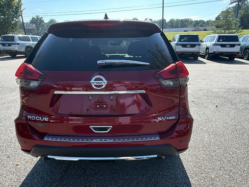 Used 2019 Nissan Rogue SV AWD/4WD image 9