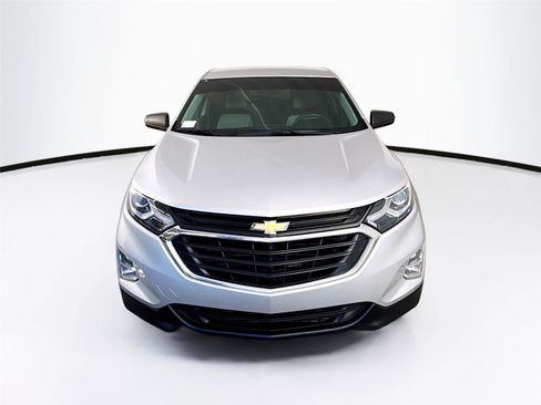 Used 2018 Chevrolet Equinox LS FWD image 18
