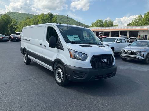 New 2026 Ford Transit 250 Low Roof RWD image 3