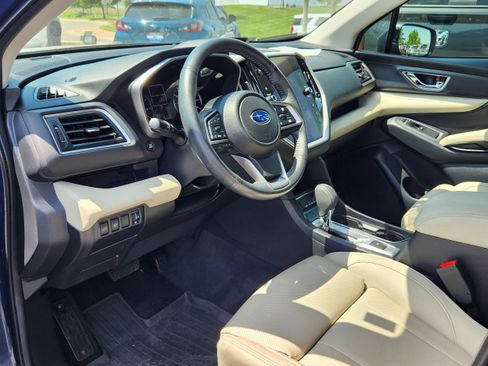 Used 2023 Subaru Ascent Limited AWD/4WD image 8