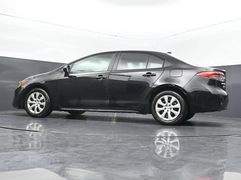 Used 2026 Toyota Corolla LE FWD image 37
