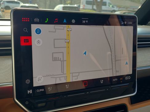 Used 2025 Volkswagen ID. Buzz 1st Edition image 52