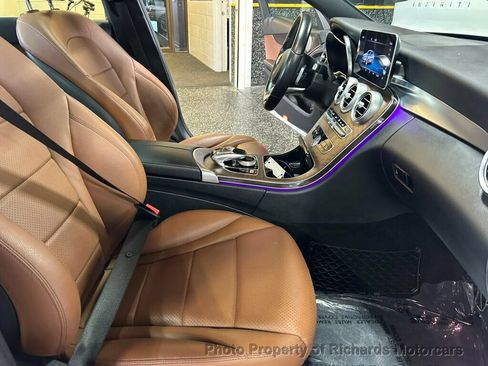 Used 2020 Mercedes-Benz C 300 4MATIC Sedan image 20