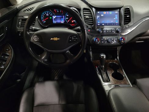 Used 2014 Chevrolet Impala LT FWD image 22