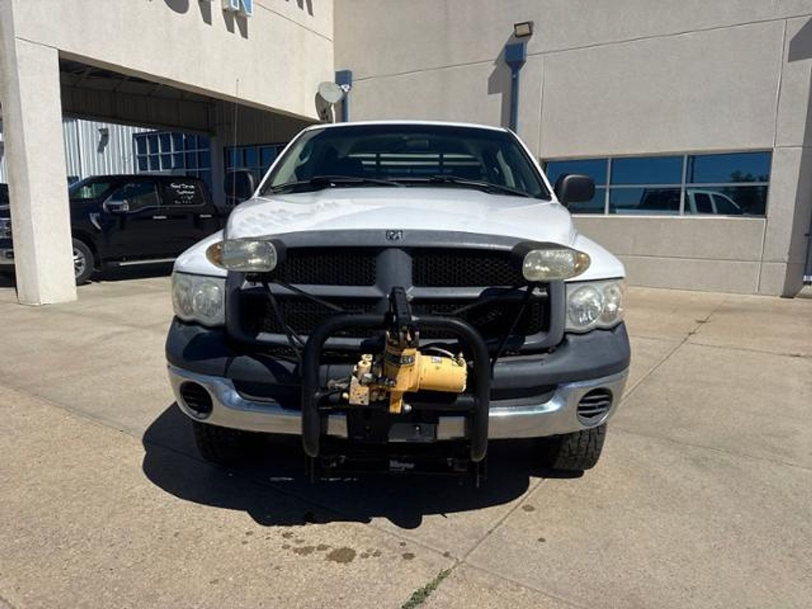 Used 2005 Dodge Ram 2500 Truck ST w/ Trailer Tow Group AWD/4WD image 2