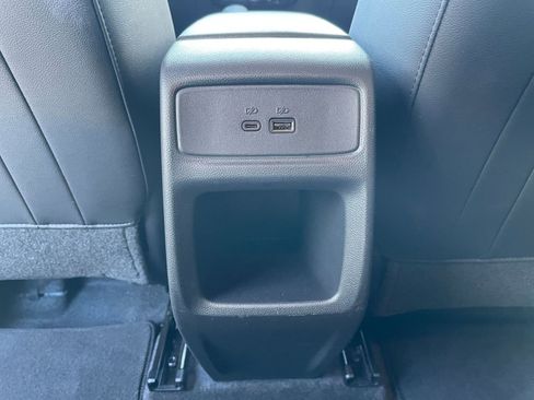 Used 2025 Chevrolet Trax LT image 24