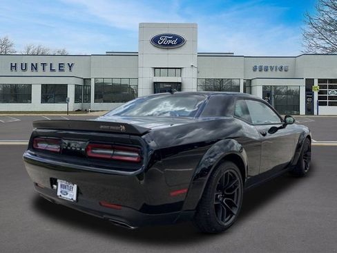 Used 2023 Dodge Challenger R/T Scat Pack RWD image 4