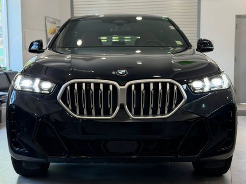 Used 2026 BMW X6 xDrive40i w/ Climate Comfort Package AWD/4WD image 4