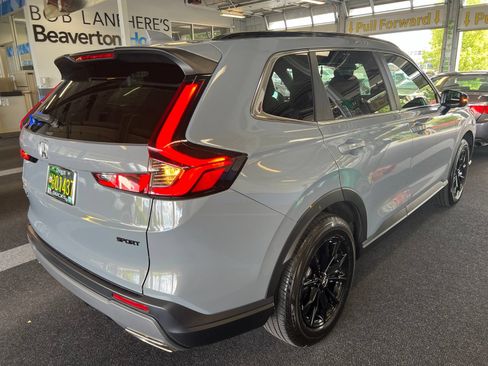 Used 2025 Honda CR-V Sport image 4