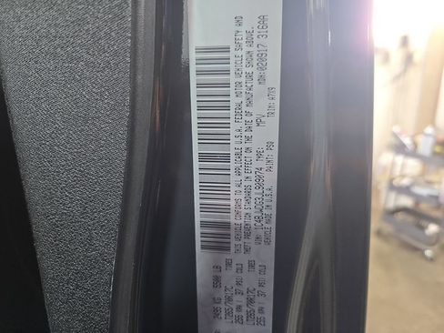 Used 2018 Jeep Wrangler Unlimited Sport S AWD/4WD image 39