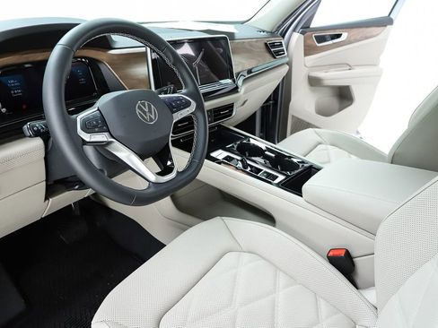 New 2026 Volkswagen Atlas SE image 19