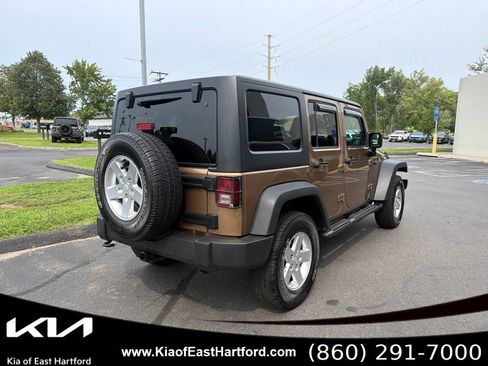 Used 2015 Jeep Wrangler Unlimited Sport w/ Quick Order Package 24S AWD/4WD image 8