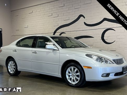 Used 2002 Lexus ES 330 FWD image 1