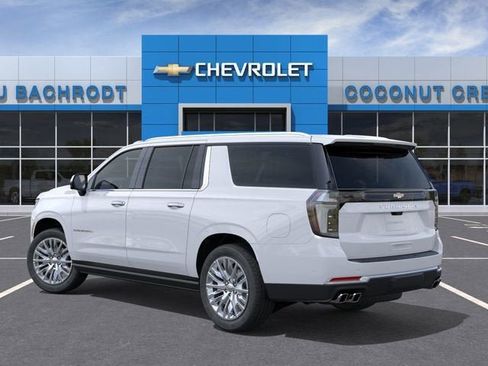 New 2026 Chevrolet Suburban High Country AWD/4WD image 3