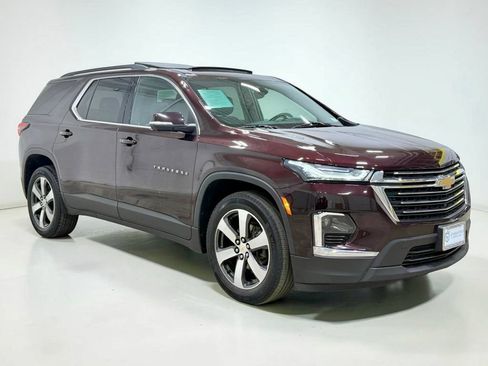 Used 2023 Chevrolet Traverse LT w/ LT Premium Package AWD/4WD image 11