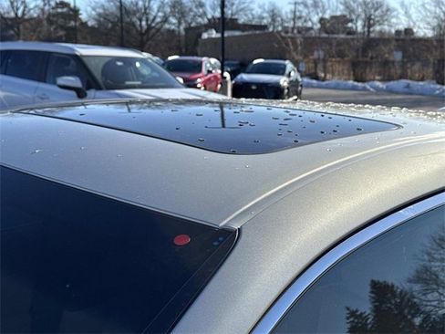 Certified 2025 Lexus ES 300h w/ Premium Package image 11