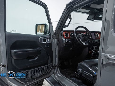 Used 2021 Jeep Gladiator Rubicon image 9