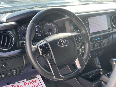 Used 2023 Toyota Tacoma TRD Sport w/ Technology Package AWD/4WD image 14