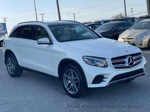 Used 2017 Mercedes-Benz GLC 300 w/ Premium 2 Package image 4