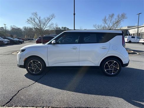 Used 2025 Kia Soul EX image 5