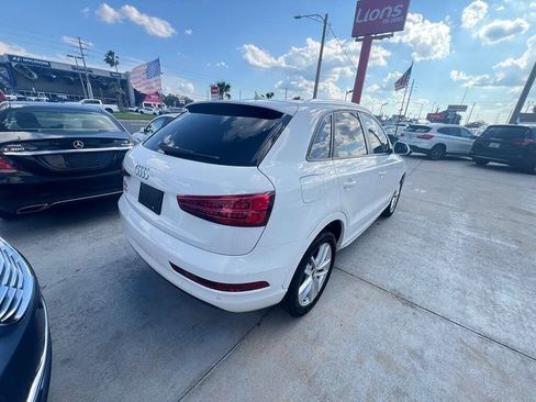 Used 2018 Audi Q3 2.0T Premium w/ Convenience Package FWD image 5