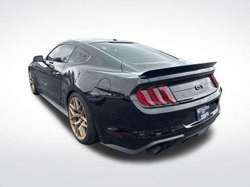 Used 2019 Ford Mustang GT RWD image 3