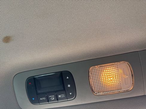 Used 2016 Honda Odyssey EX-L image 35