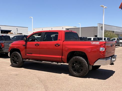 Used 2020 Toyota Tundra SR5 w/ SR5 Leather Package AWD/4WD image 31