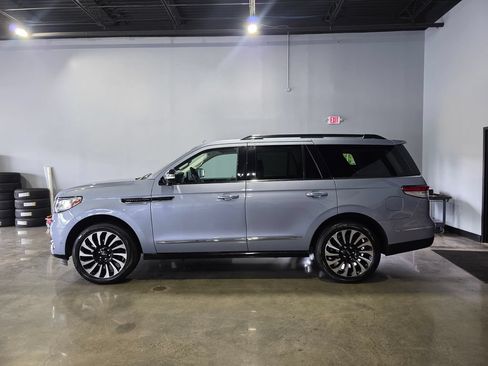 Used 2023 Lincoln Navigator Black Label AWD/4WD image 7