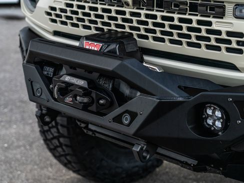 New 2025 Ford Bronco Badlands image 16