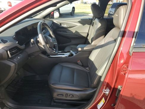 Used 2025 Buick Envista Avenir image 13