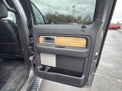 Used 2011 Ford F150 Lariat w/ Lariat Chrome Pkg image 13