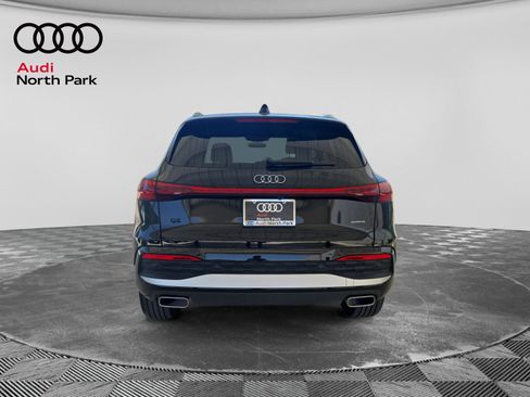 Used 2025 Audi Q5 2.0T w/ Convenience Package AWD/4WD image 4