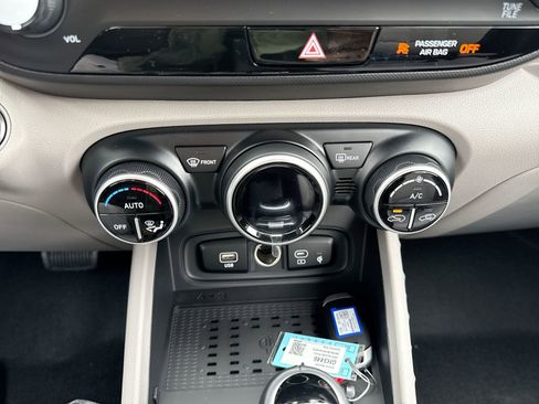 New 2026 Hyundai Venue SEL image 19