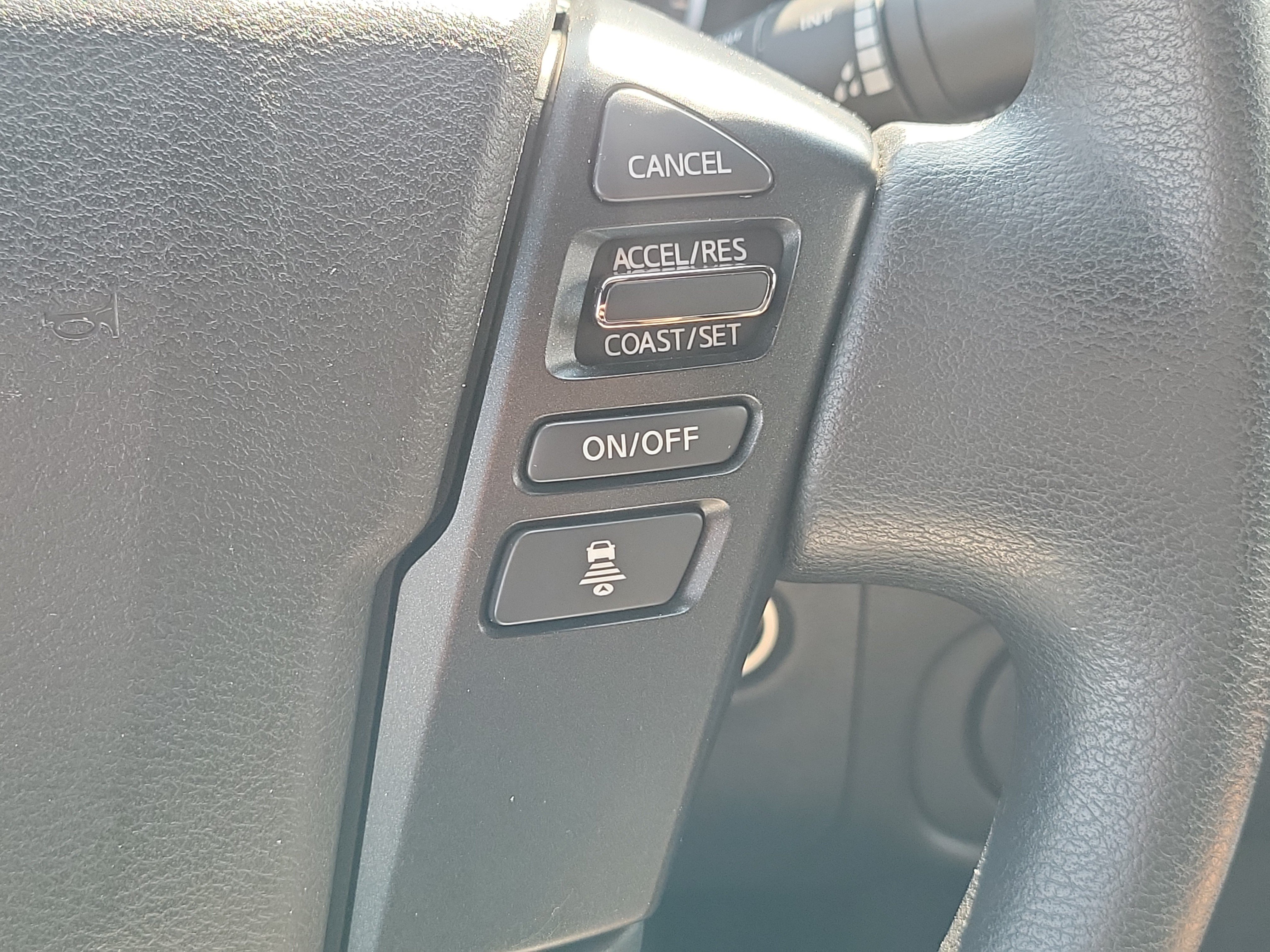 Used 2023 Nissan Frontier SV w/ Midnight Edition Package RWD image 21