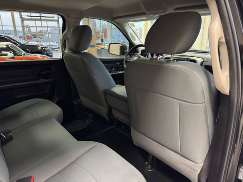 Used 2015 RAM 1500 Express image 48